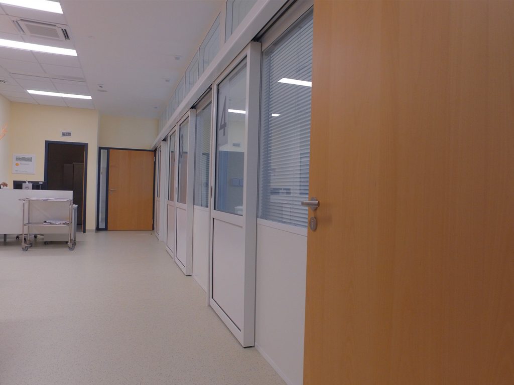 Automatické dveře FAAC Onkologický Ústav Masarykovy Univerzity v Brně