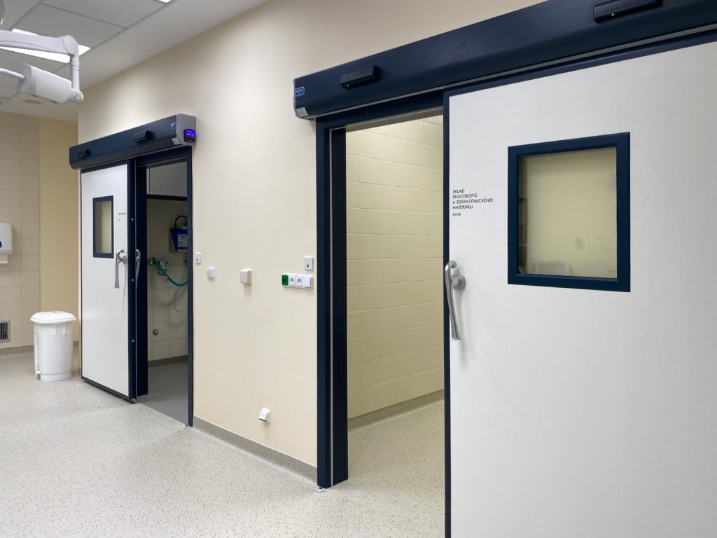 Automatické dveře FAAC Onkologický Ústav Masarykovy Univerzity v Brně